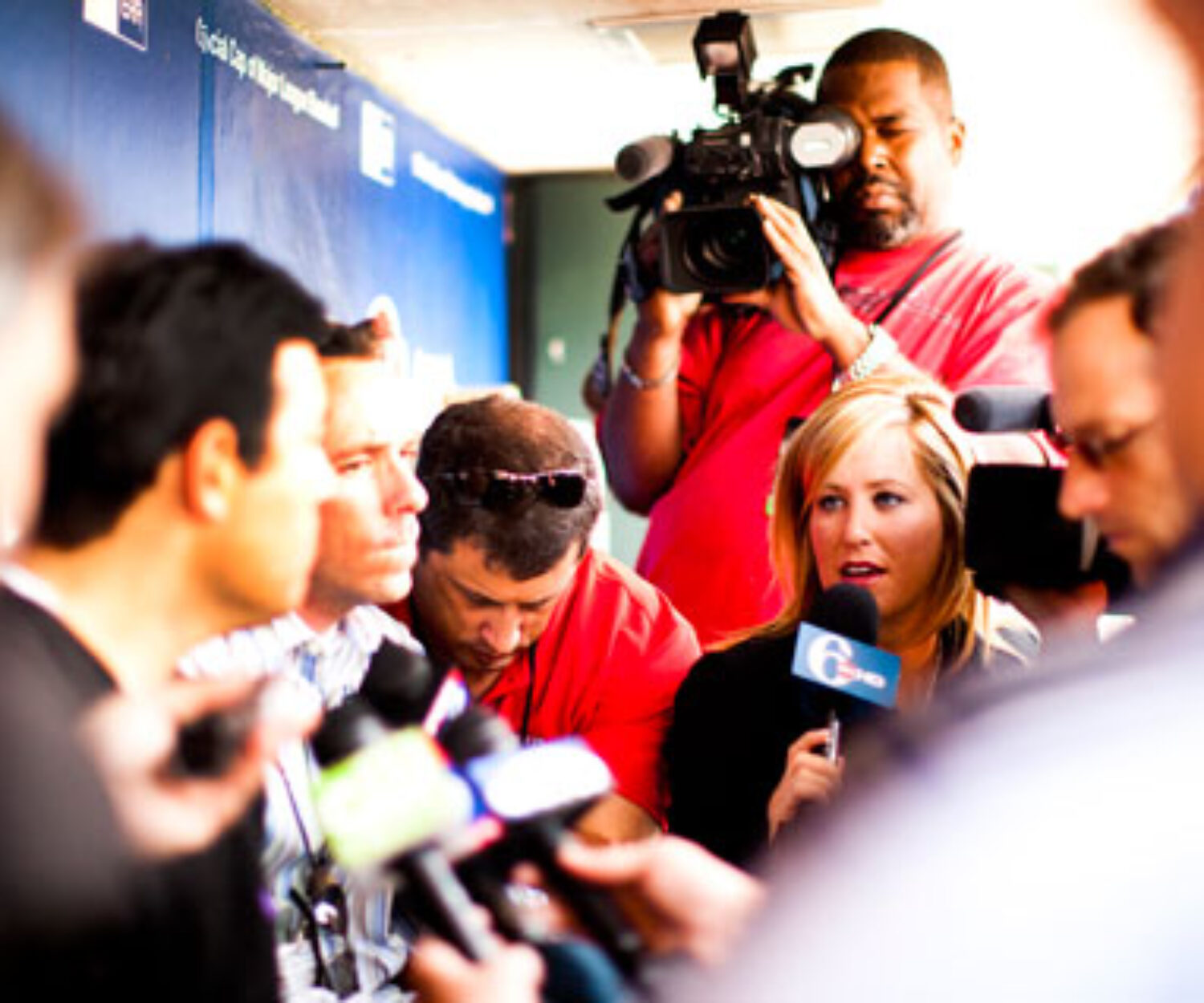 sports broadcasting contracts in Canada